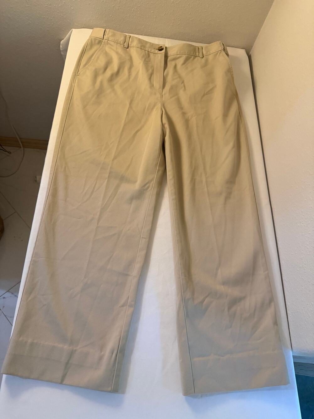L.L.Bean Classic Fit Women’s 16 Regular Khaki Cotton Chino Pants